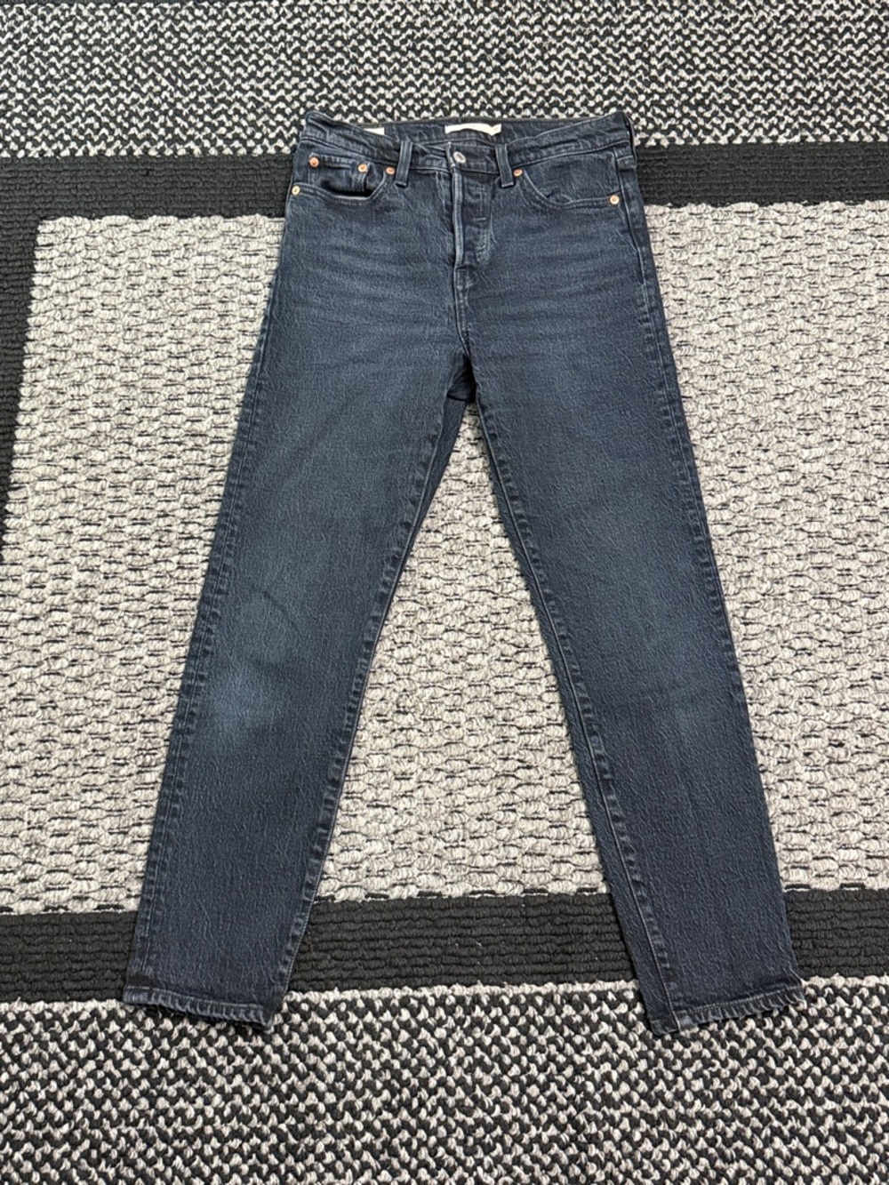 Levi’s Wedgie Straight Jeans Woman’s Sz 26 BIG E High Rise Casual Classic Denim